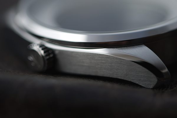 Swiss_Made_Watch_Metallic_Frame